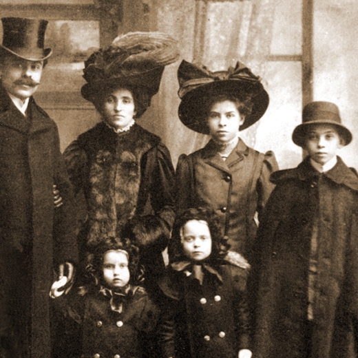 Samuel Sherman and his family (circa 1909)